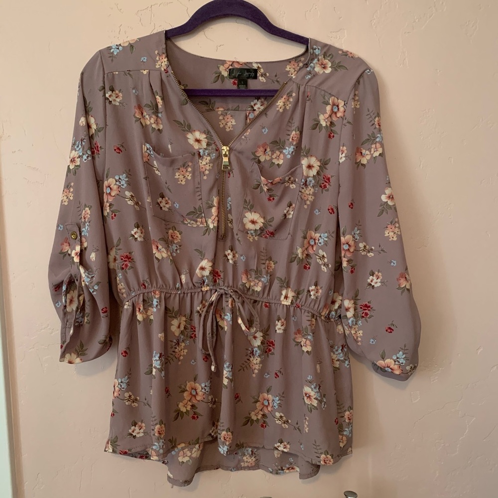 Beautiful lavender Blouse